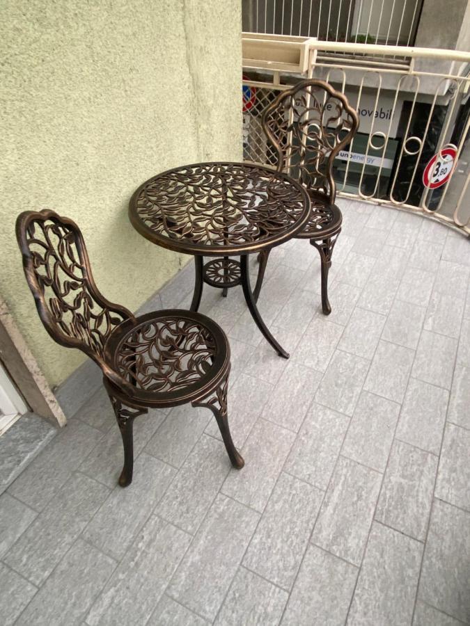 La Lupa Apartment - In The Heart Of Aosta With Car Box Kültér fotó